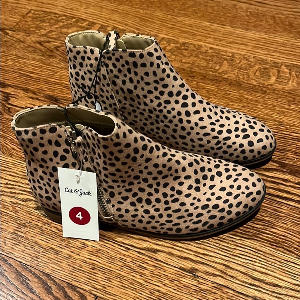 Cat & Jack Tan and Black Ankle Boots with Spotted Design